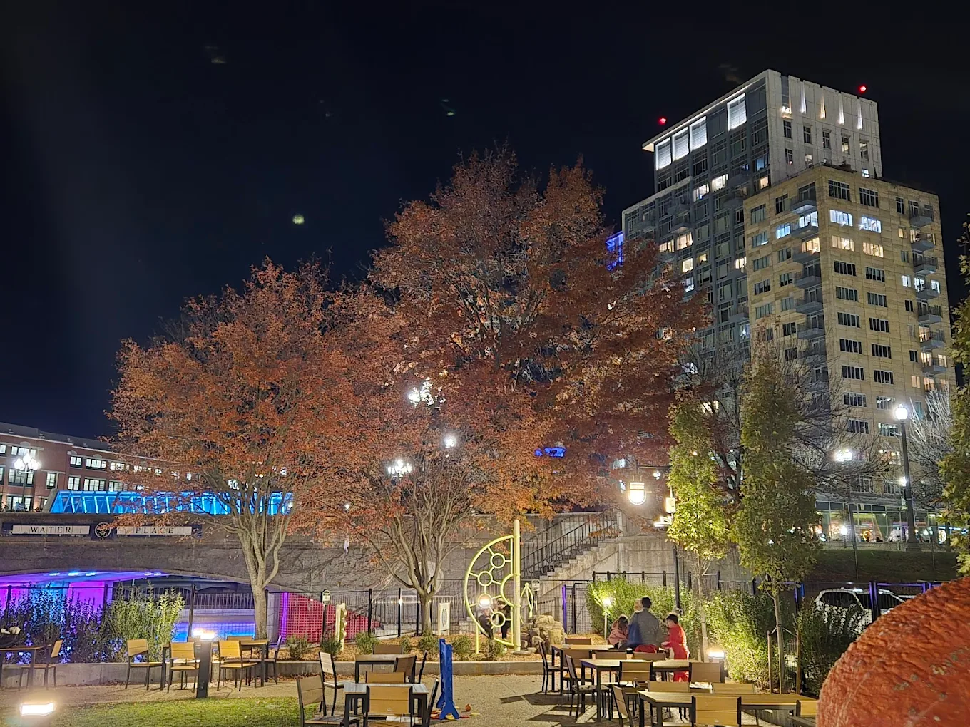 download-700737634817