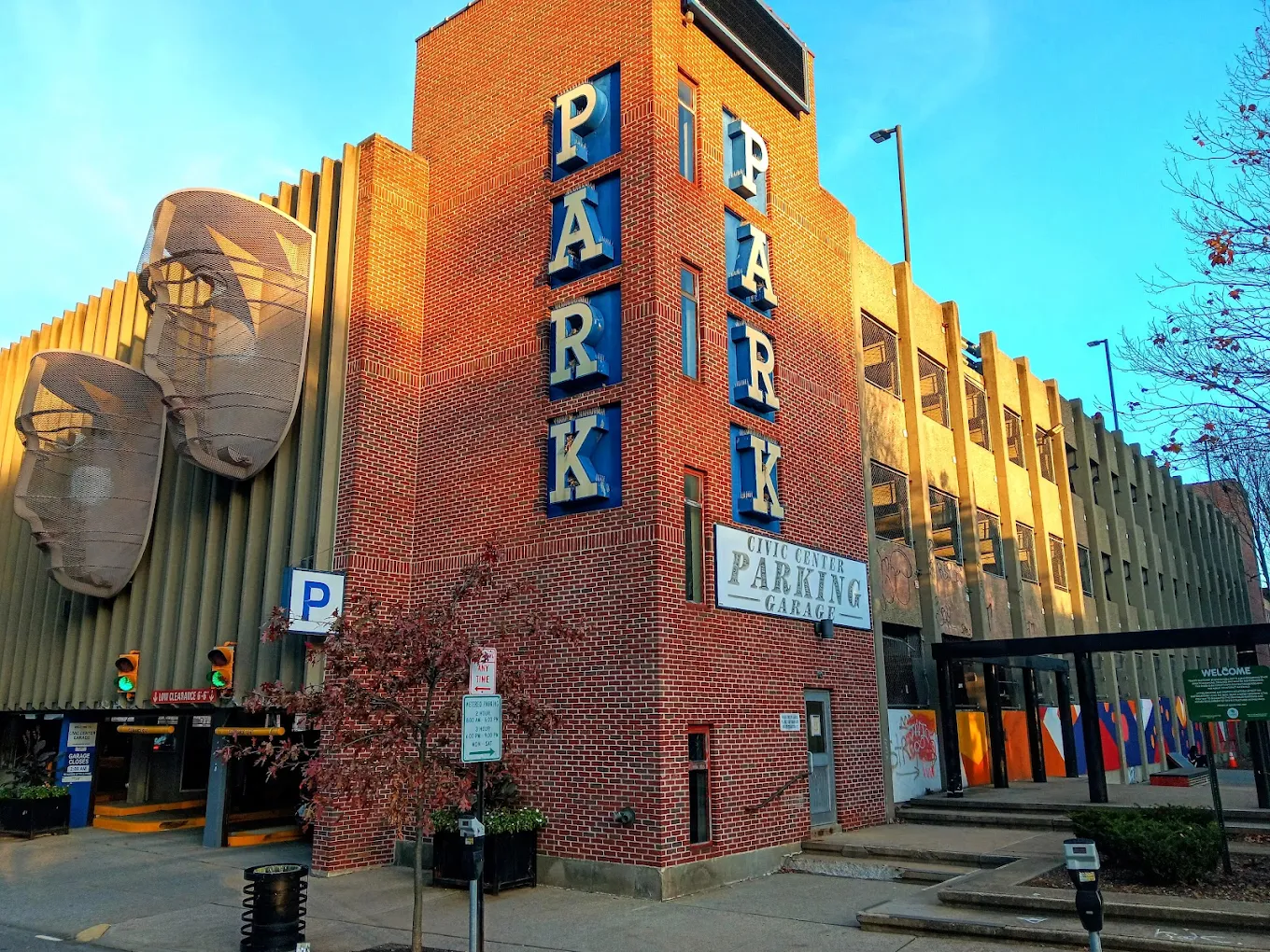 download-b4241ad6dbe7