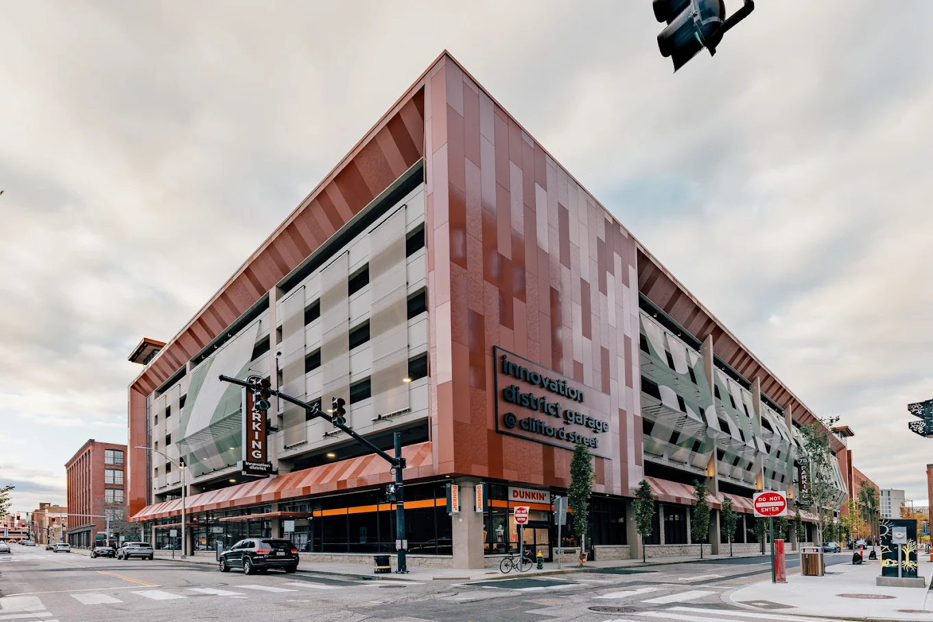 download-b6a6e75ee125