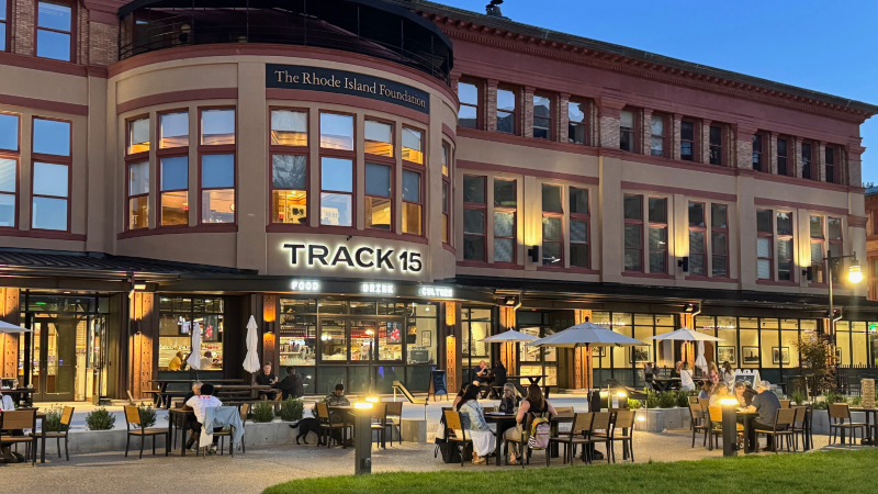 2 vendors are leaving Track 15. Here’s what eateries are taking their spots